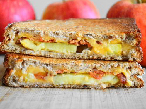 Apple Cheddar Bacon Grilled Cheese
