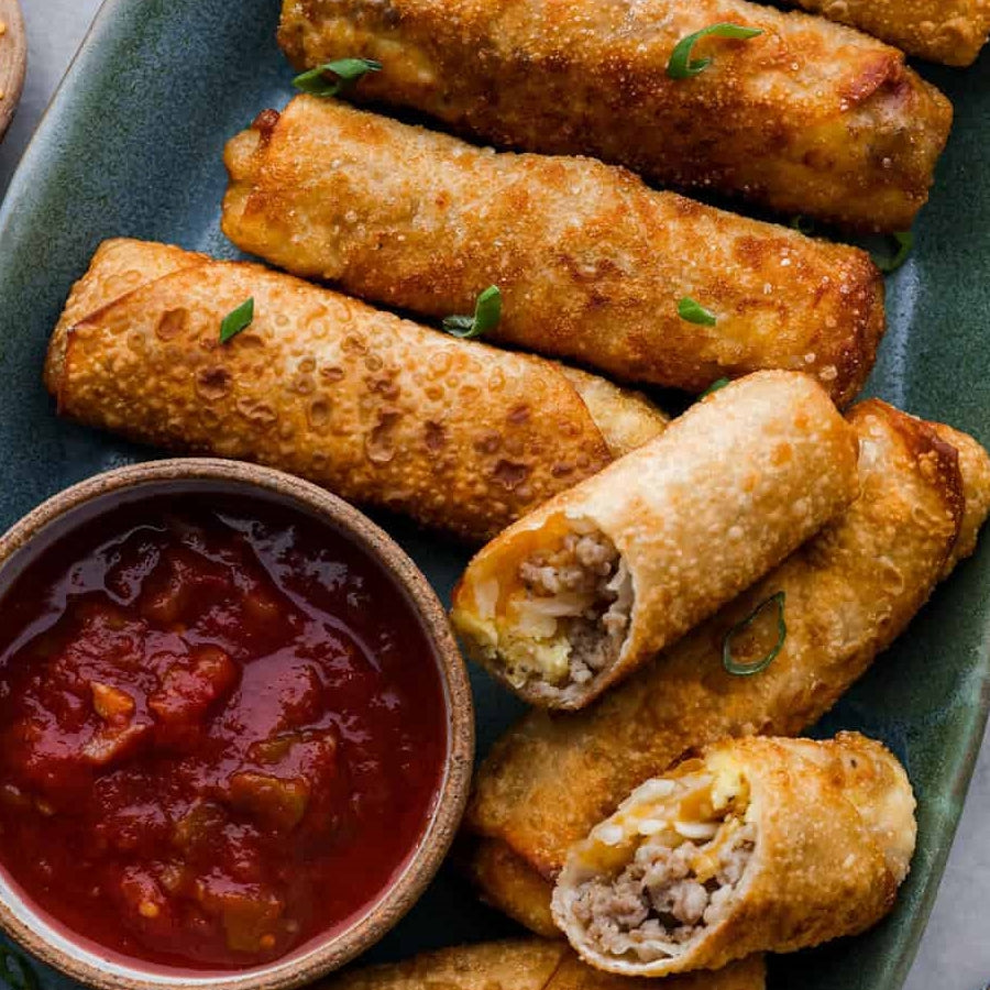 Breakfast Egg Rolls