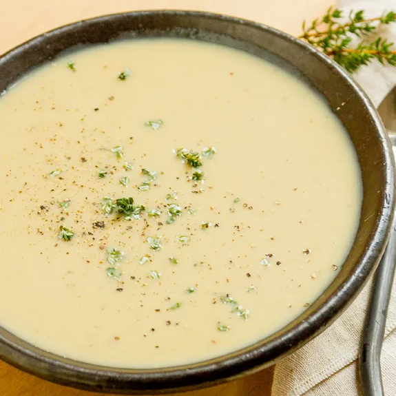 Caramelized Onion Roasted Garlic Bisque