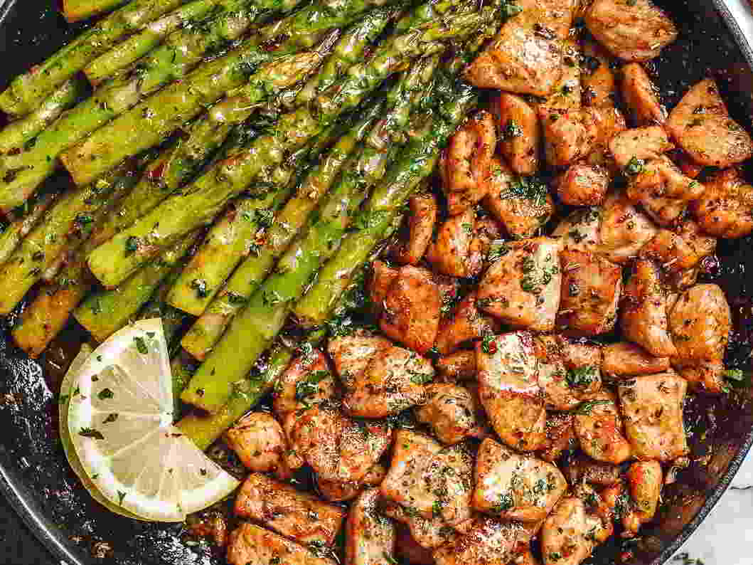 Garlic Butter Chicken Bites with Lemon Asparagus