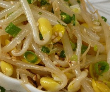 Kongnamool (Korean Soybean Sprouts)