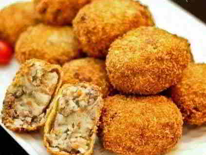 Korokke (Potato & Meat Croquette)