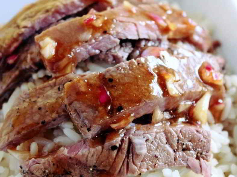 Oyster-Ginger Sauce Grilled Steak