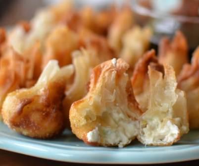 Spicy Chicken Cream Cheese Wontons