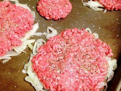 Taranaki Fried Onion Burgers