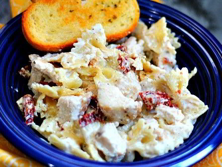Tuscan Chicken Pasta