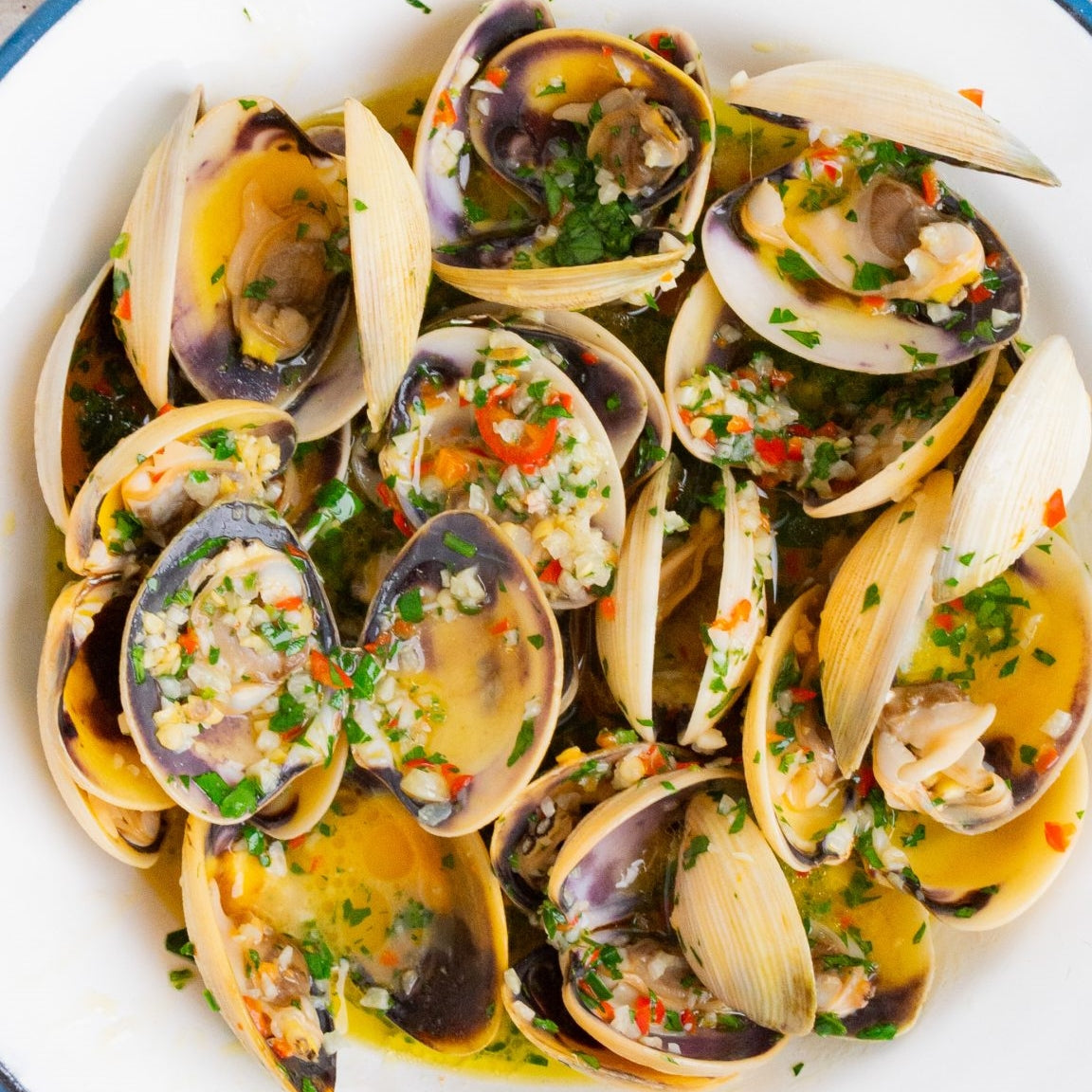 Butter Garlic Steamed Pipis