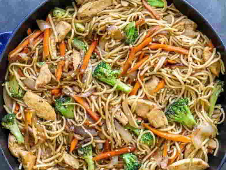 Chicken Lo Mein