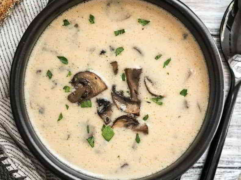 Creamy Garlic Mushroom Soup