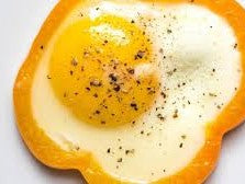 Eggs Fried with Tomato in Bell Pepper Ring