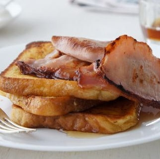 French Toast with Maple Syrup & Bacon