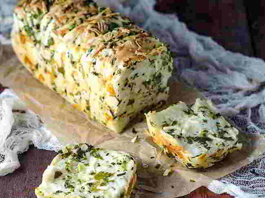 Garlic Herb & Cheese Pull Apart Bread