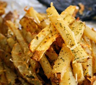 Garlic Parmesan Baked Steak Fries
