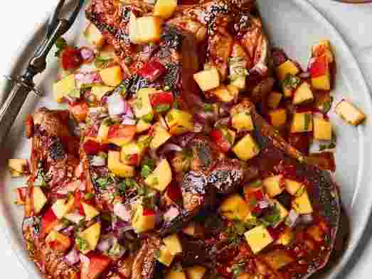 Honey-Glazed Grilled Pork Chops with Peach Pico de Gallo