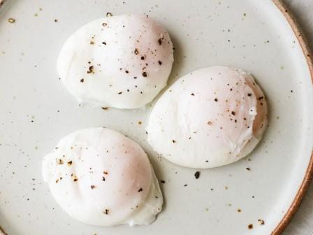 How to Poach An Egg Perfectly