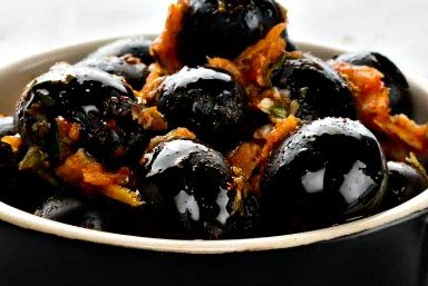 Garlic Marinated Black Olives