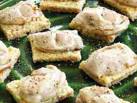 Oysters on Brown Bread