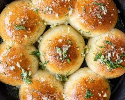 Ukrainian Garlic Bread (Pampushky)