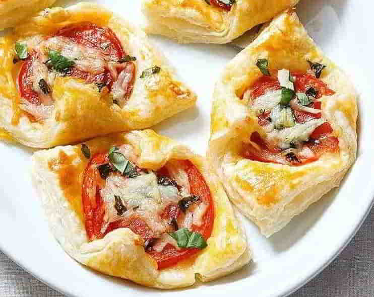 Pepperoni Basil Tomato Puffs
