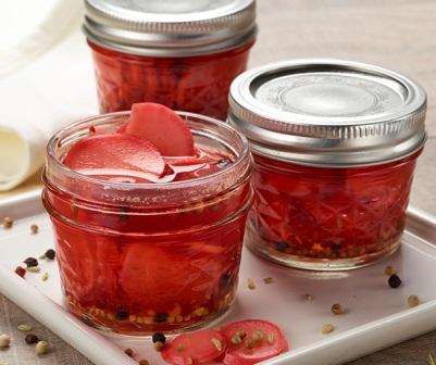 Spicy Pickled Radishes
