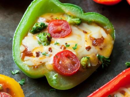 Stuffed Capsicum Vegetarian Pizza