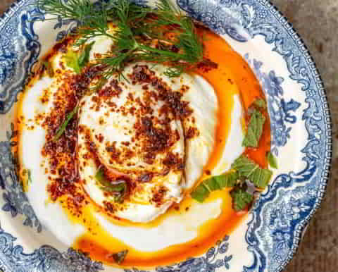 Turkish Poached Eggs (Çilbir)