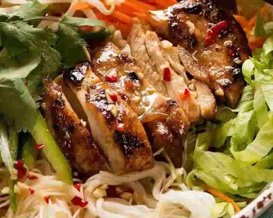 Vietnamese Noodles with Lemongrass Chicken