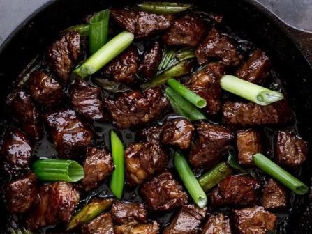 Vietnamese Shaken Beef Bowl