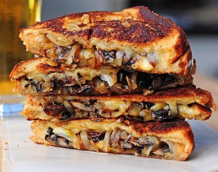 Toasted Sandwich with Gouda Mushrooms & Onions